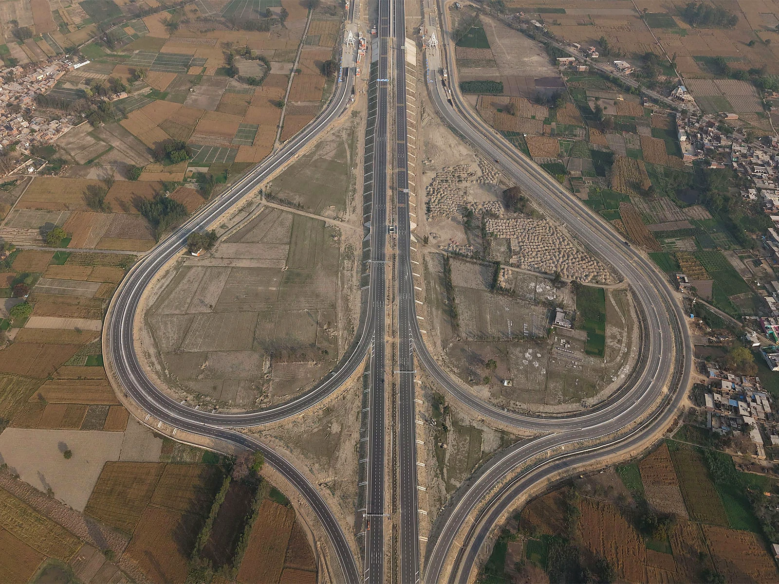 Six Lane Greenfield Ganga Expressway, Group IV, KM 445.000-KM 601.847, Uttar Pradesh