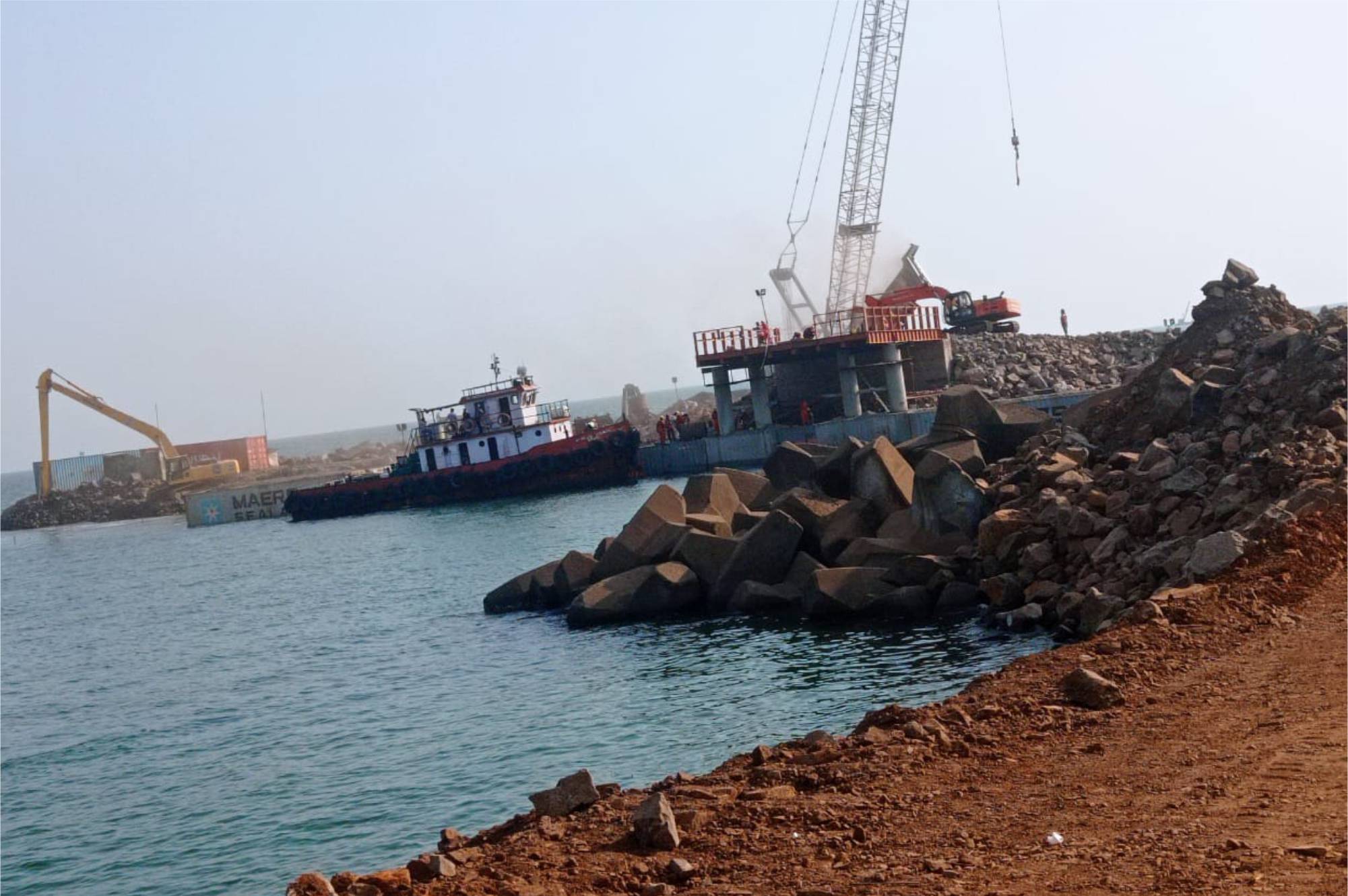 Construction of Breakwater at KLL LNG Terminal, Dabhol, Maharashtra